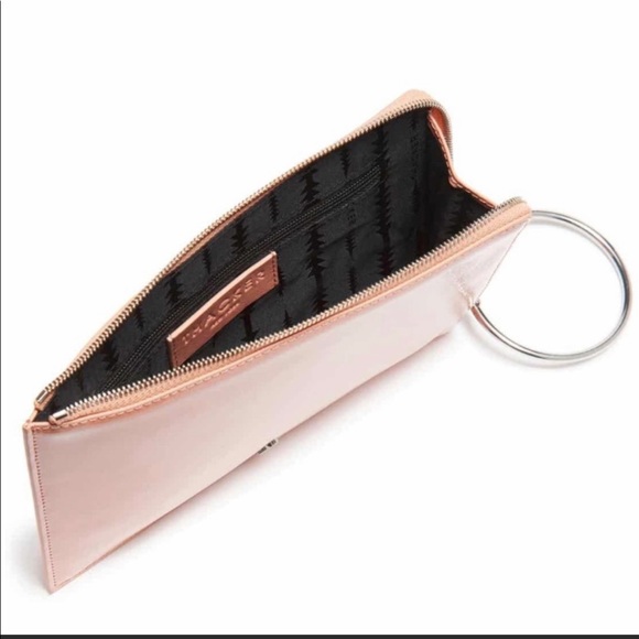 NWOT Thacker Gable Shiny Leather & Metal Ring Wristlet Pouch Vintage Rose Pink - Picture 2 of 5